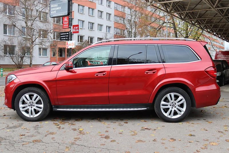 Mercedes-Benz GLS 350D 4MATIC AMG PAKET 190kW - fotka 15 z 50