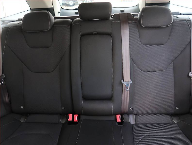Ford Mondeo (2016) Titanium 2.0 TDCI, 4X4 - fotka 10 z 18