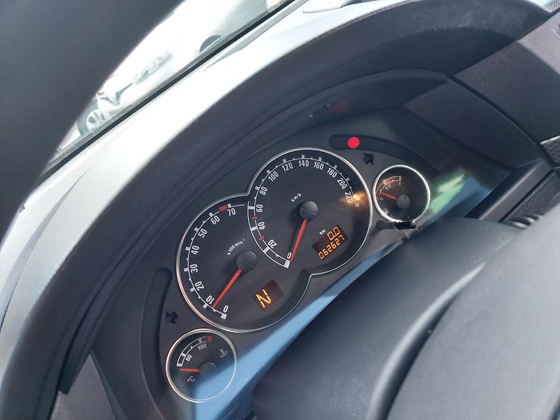Opel Meriva (2006) 1.6i-16v automat - fotka 13 z 32