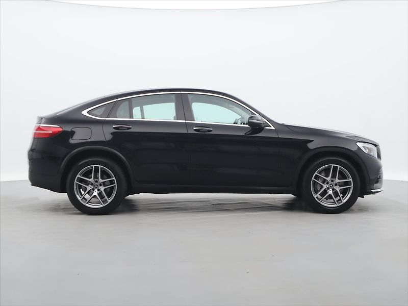 Mercedes-Benz GLC 2,1 250d 150 kw 4MATIC CZ AMG - fotka 8 z 33