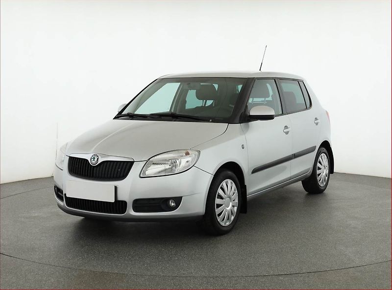 Škoda Fabia (2010) Ambition 1.2 12V, Serv.kniha - fotka 2 z 11