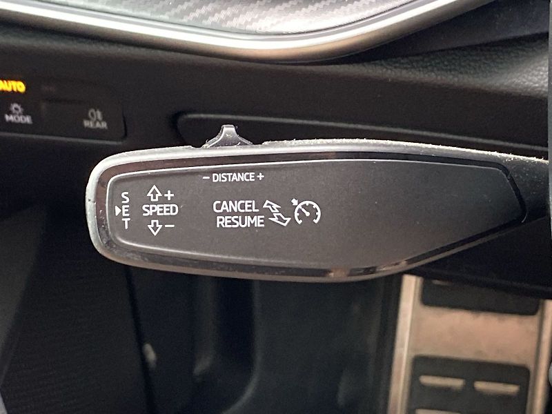 Škoda Superb (2025) Combi 2.0 TDI 4x4 DSG Sportlin - fotka 23 z 39