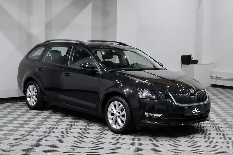 Škoda Octavia 3 FL Combi 1.4 TSI 110 kW DSG - fotka 2 z 31