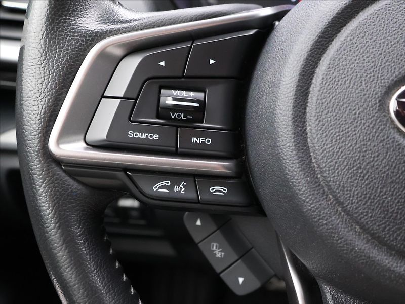 Subaru Forester 2,0 e-Boxer 110kW Comfort CZ - fotka 21 z 38