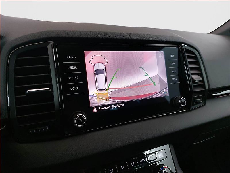 Škoda Karoq (2023) Sportline 1.5 TSI - fotka 20 z 21