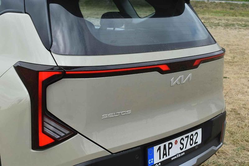 Nové SUV v nabídce korejské automobilky má neotřelý design.