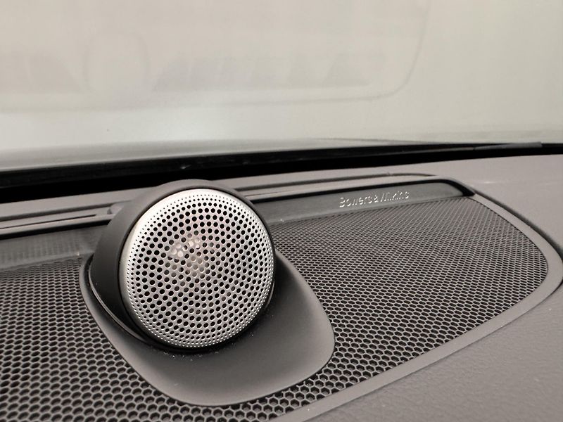 Volvo V90 T8 AWD RECHARGE ULTRA - fotka 20 z 53