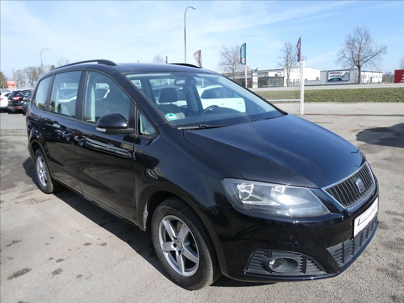 Seat Alhambra 2,0 TDi 103kW 7.míst, serviska - fotka 1 z 39