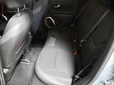 Jeep Renegade (2015) 2.0 CRD 4x4, 2.maj,ČR, AC - náhled 10