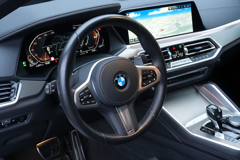 BMW X6 40d, Vzduch, Ventilace, ČR - fotka 13 z 37