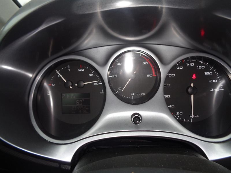 Seat Leon 1,6 TDI - fotka 12 z 15