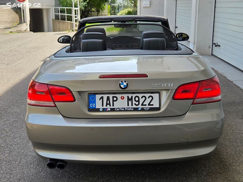 BMW Řada 3 (2009) 330i 200Kw Aut Kabrio 60t.km - fotka 8 z 49