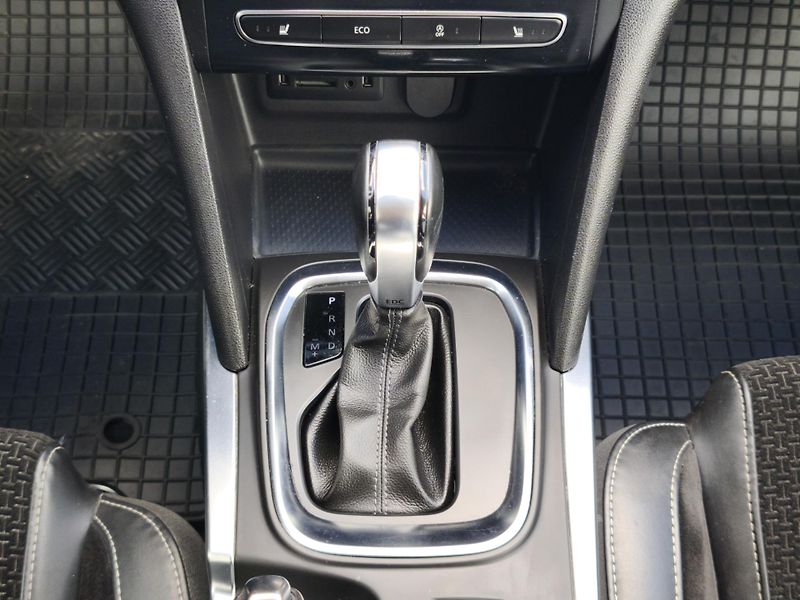 Renault Mégane 2016 ČR 1.5dCi 81kW EDC Intens - fotka 13 z 27