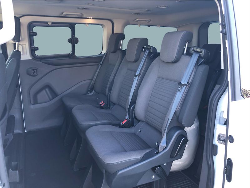 Ford Tourneo Custom 2.0 TDCi  8 Míst - fotka 11 z 26