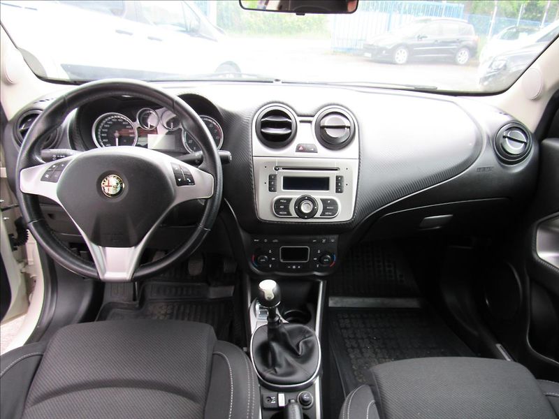Alfa Romeo MiTo 1,4 Turbo 99kW - fotka 11 z 30