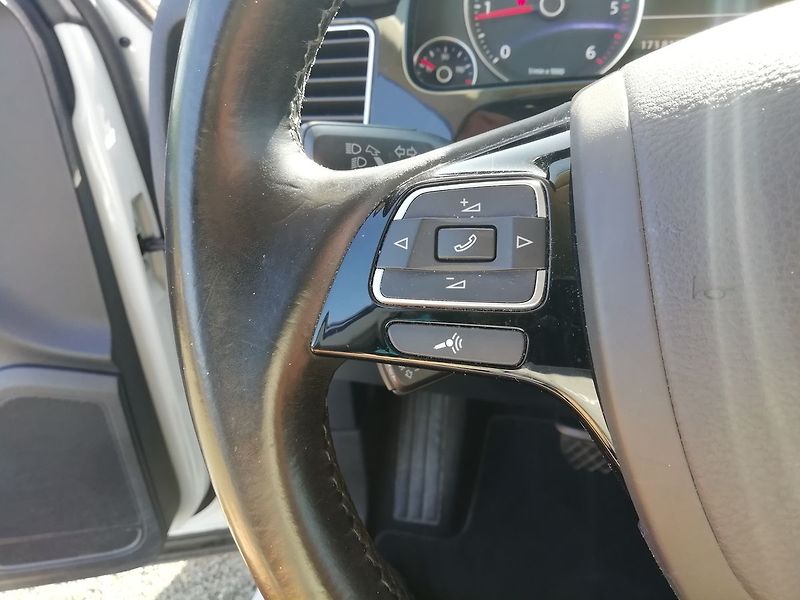 Volkswagen Touareg 3.0 TDI 193 kW 4motion - fotka 9 z 20