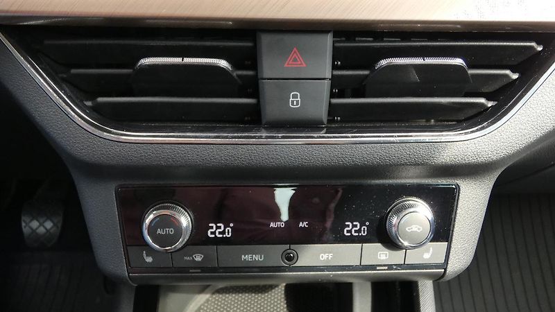 Škoda Scala 1.0 TSI Style - fotka 17 z 23