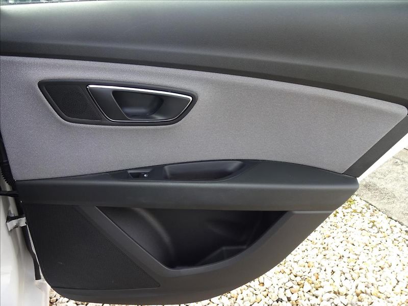 Seat Leon 1,6 TDI 85kW - fotka 29 z 55