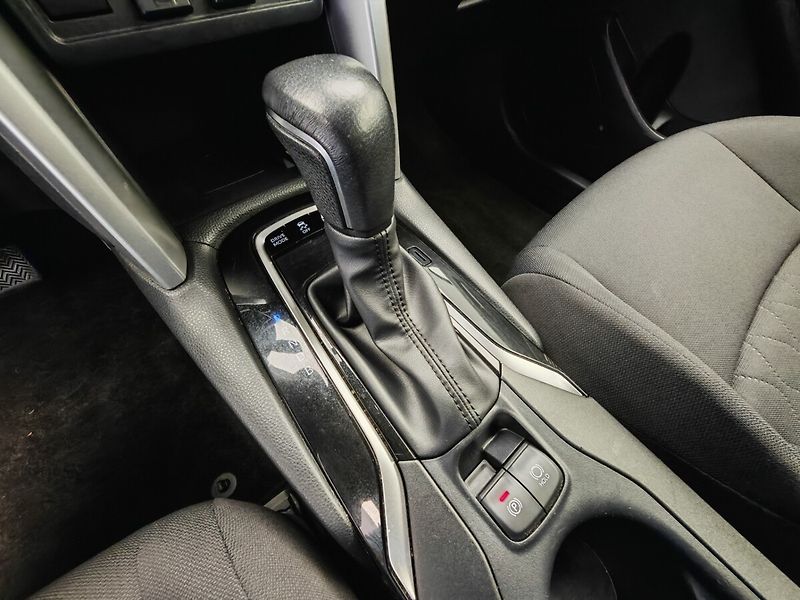 Toyota Corolla Cross 2.0 Hybrid (197 k) Comfort 4x4 - fotka 40 z 43