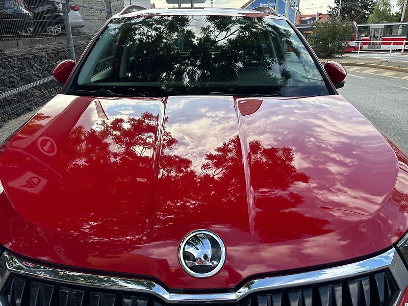 Škoda Karoq 2.0TDi-DSG/2023/ČR.DPH.1MAJ-ZÁ - fotka 15 z 47