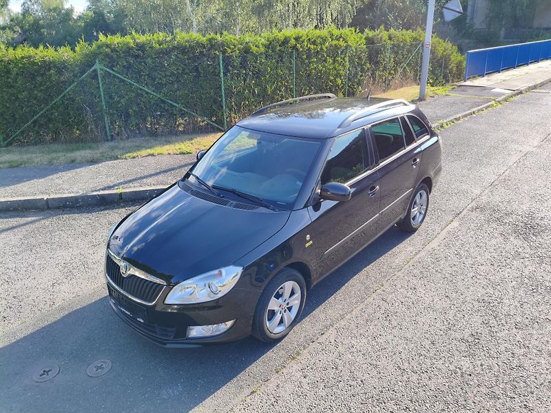 Škoda Fabia (2014) 1,2 TSI Style Fresh Combi - fotka 11 z 30