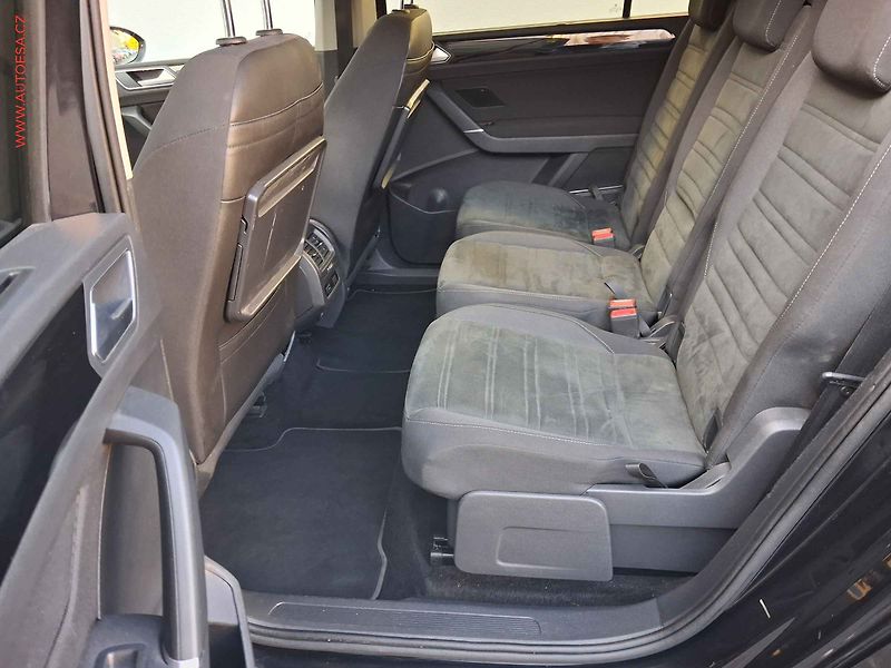 Volkswagen Touran (2018) 1.5 TSi, Highline, DSG, LED - fotka 10 z 19