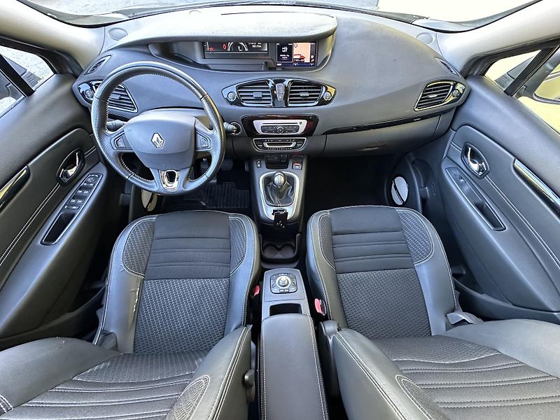 Renault Grand Scénic (2016) 1.2TCe/97kW *BOSE*7.Míst*1.Maj - fotka 10 z 47