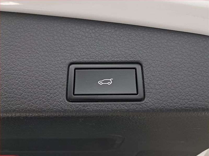Volkswagen Touareg (2017) R-Line 3.0 TDI - fotka 22 z 23