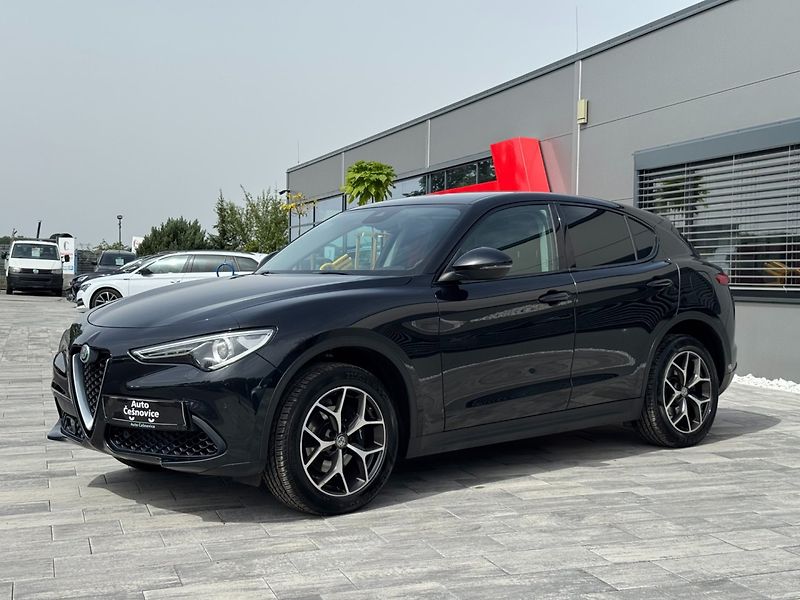 Alfa Romeo Stelvio (2018) 2.0 T 206 KW Q4 AT ZF8 SUPER - fotka 1 z 31