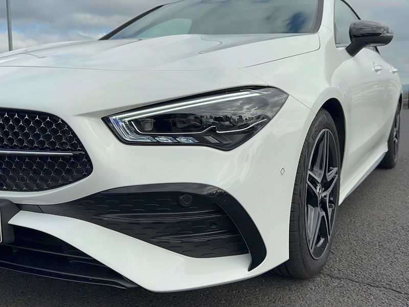 Mercedes-Benz CLA 180 d, AMG, Panorama - fotka 9 z 35