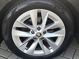 Škoda Octavia 2,0 TDi DSG Style First Editio - náhled 24