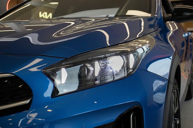 Kia XCeed 1.6 T-GDI GPF 7DCT STEEL EDITI - fotka 16 z 16