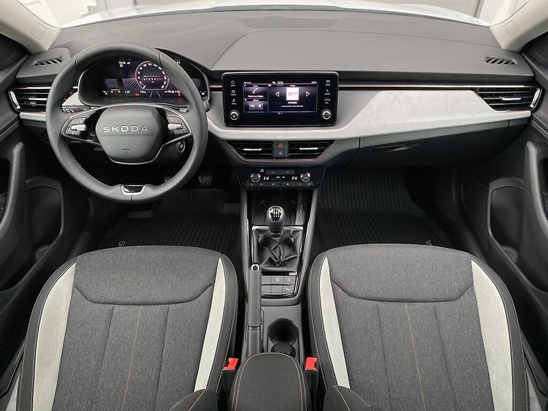Škoda Scala 1,0 TSI 85 kW Selection - fotka 10 z 27
