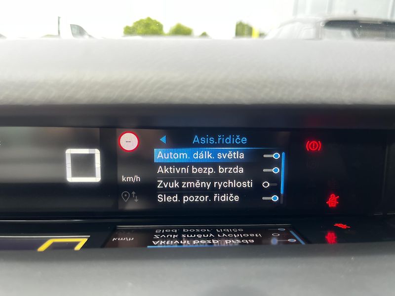 Citroën C3 (2026) PLUS Turbo 100k Manual - fotka 11 z 22