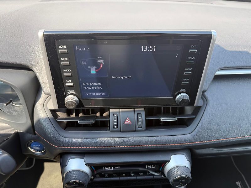 Toyota RAV4 2.5 HSD e-CVT AWD Adventure - fotka 18 z 29