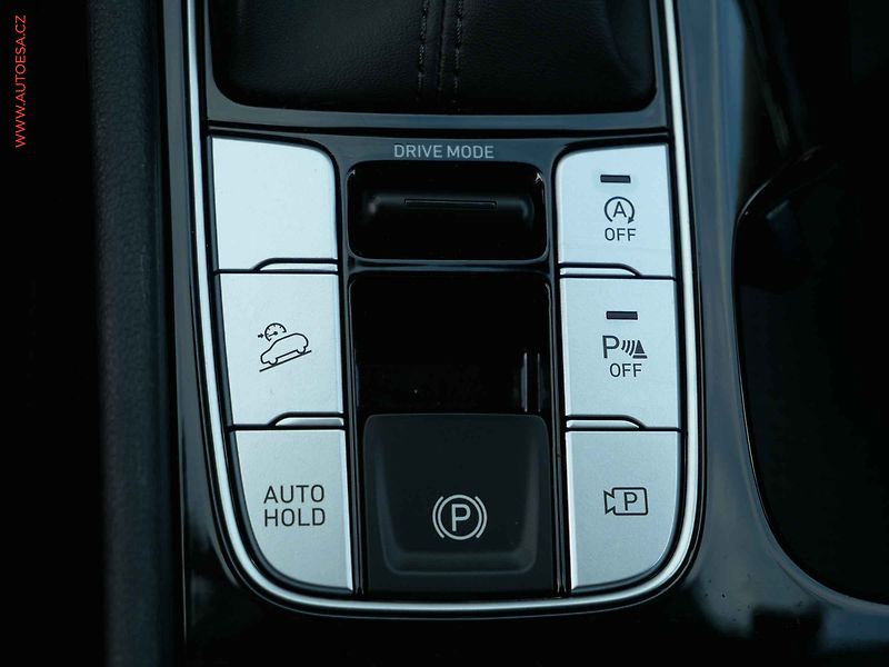 Hyundai Tucson (2021) 1.6 T-GDi, 1.maj,ČR, servis - fotka 15 z 24