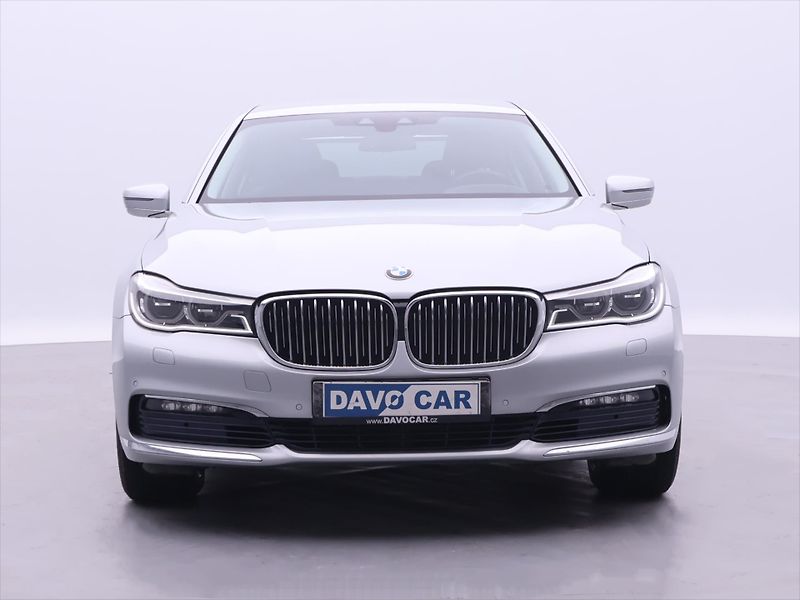 BMW Řada 7 3,0 740d 235kW xDrive LED - fotka 2 z 38