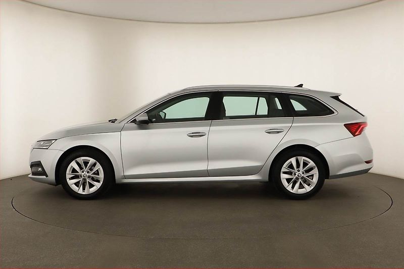 Škoda Octavia (2021) Style 1.5 TSI - fotka 3 z 13