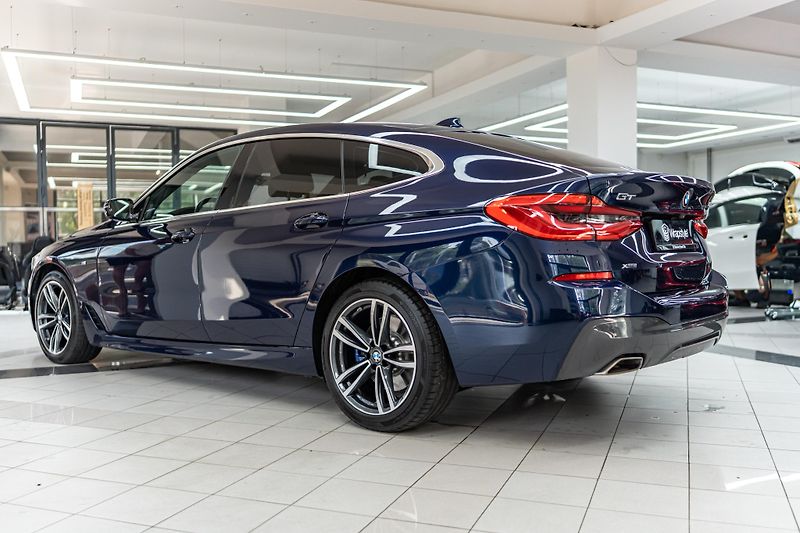 BMW Řada 6 (2020) BMW 630d GT xDrive - fotka 4 z 22