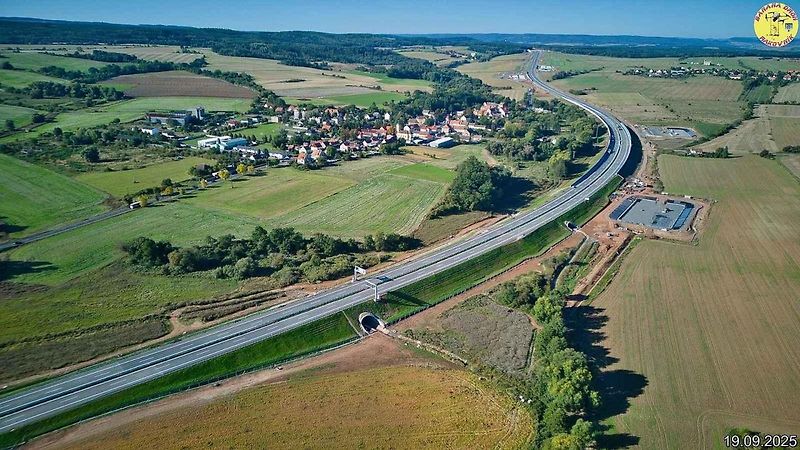 Aktuální snímky obchvatu Hořoviček před otevřením dálnice. Foto: Jan Banán Svoboda