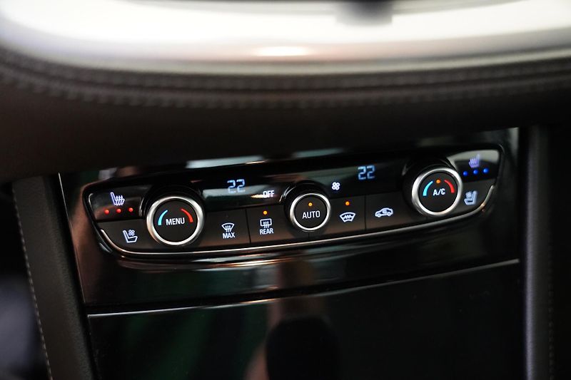 Opel Grandland X - fotka 21 z 27
