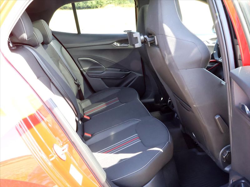 Škoda Fabia 1,0 TSI 85kW CZ Monte Carlo - fotka 12 z 31