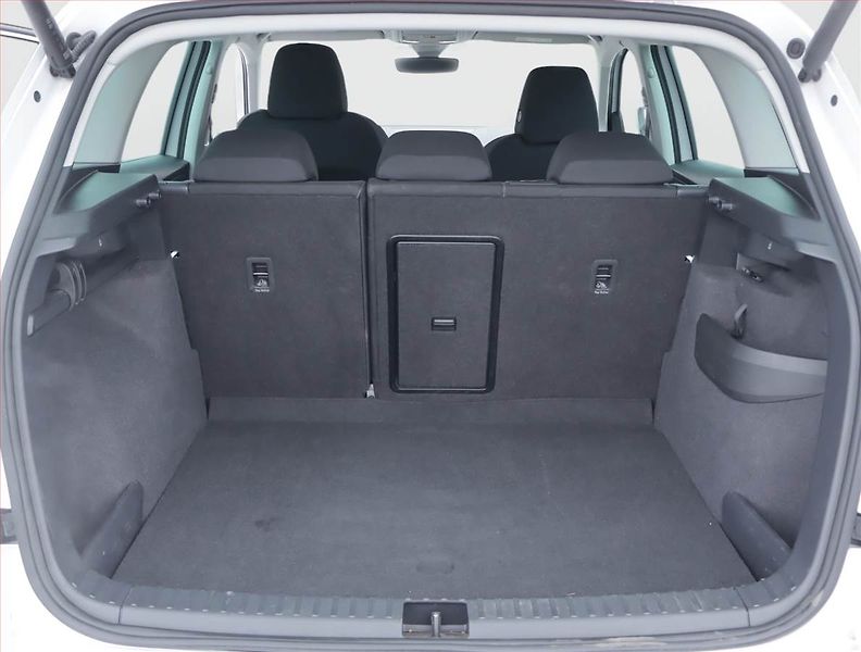 Škoda Karoq (2024) Fresh 1.5 TSI - fotka 14 z 22
