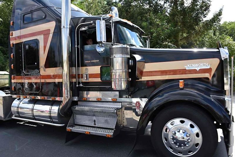 Z návštěvy 6. ročníku US Racket Trucks v Lužné.