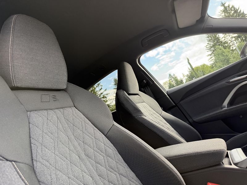 Audi Q5 (2026) SB TDI 150kW 4X4 S-LINE R20 3D - fotka 38 z 62