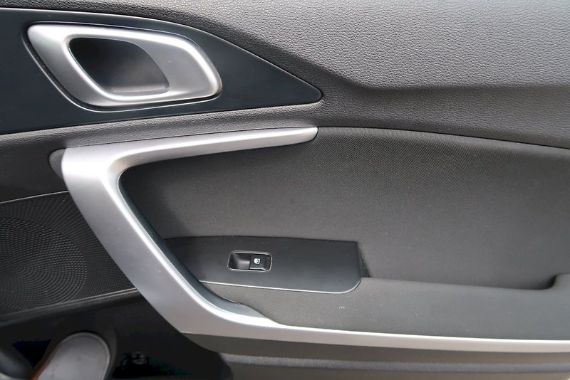 Kia Ceed (2022) Sportswagon 1,0 T-GDI/88 kW - fotka 17 z 29