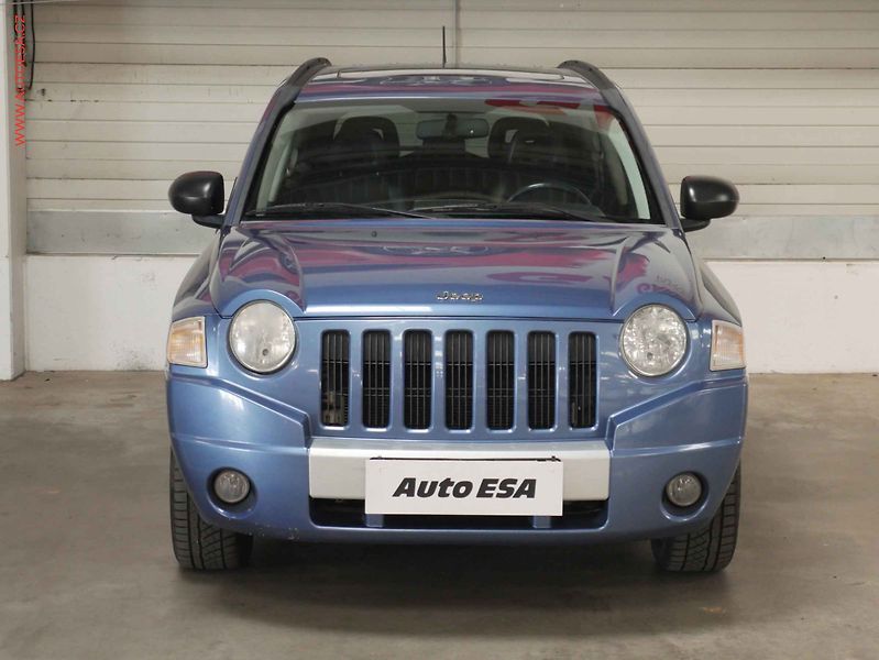 Jeep Compass (2007) 2.4i 4x4, AC, TZ - fotka 2 z 16