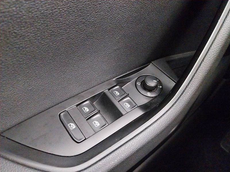 Škoda Superb (2018) Ambition 2.0 TDI, Automat - fotka 15 z 18