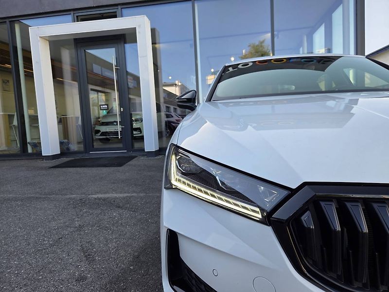 Škoda Superb (2026) 2.0 TDI Sportline - fotka 7 z 49