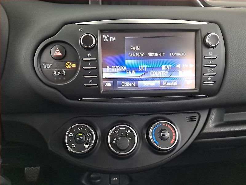 Toyota Yaris (2018) 1.5 Dual VVT-i, Serv.kniha - fotka 12 z 16
